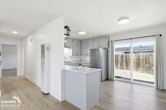 534-38 Emory St in Imperial Beach, CA - Building Photo - Building Photo