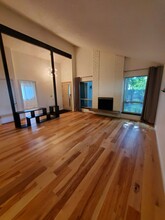 7074 25th Ave NE in Seattle, WA - Building Photo - Building Photo