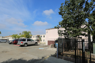 244 50th St in San Diego, CA - Building Photo - Building Photo