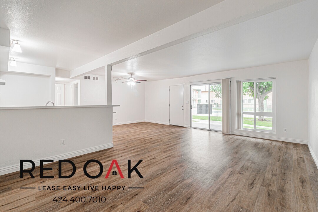 855 S Citrus Ave in Azusa, CA - Building Photo