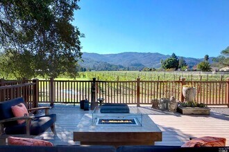 109 Dahlia St in St Helena, CA - Building Photo - Building Photo