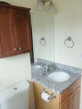 39 Hobart Ave in San Mateo, CA - Foto de edificio - Building Photo