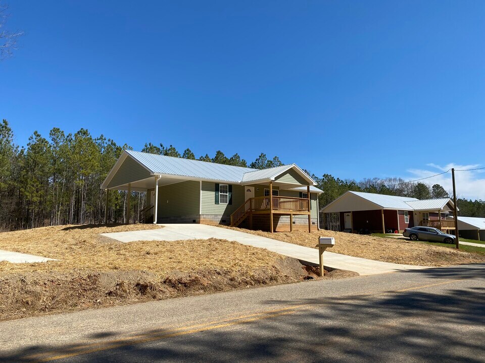 264 Silver Run Rd in Munford, AL - Building Photo