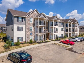 Kenmore Place in Marysville, OH - Building Photo - Building Photo