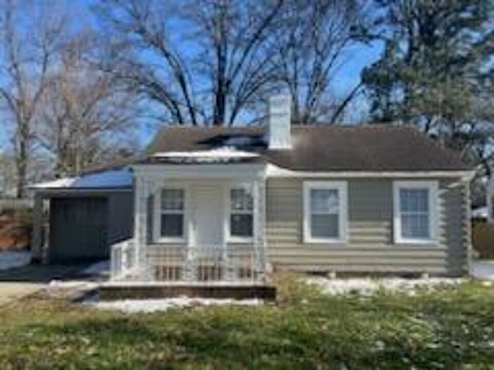 3427 S Prescott Cir in Memphis, TN - Building Photo