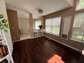 10520 Thornton Way in Huntley, IL - Building Photo - Building Photo