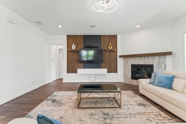 property at 21 Cassena Grove Pl