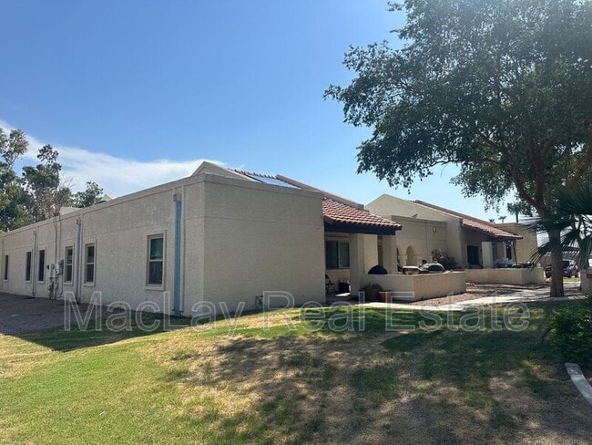 property at 876 S Nebraska St