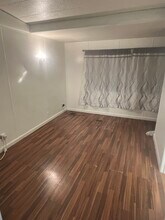 203 Shoshone Ln in Henderson, NV - Building Photo - Building Photo