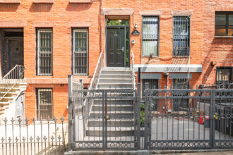 16 Eldert St in Brooklyn, NY - Building Photo - Building Photo