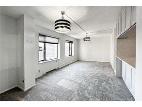 15 S 1st St, Unit A1414 in Minneapolis, MN - Foto de edificio - Building Photo