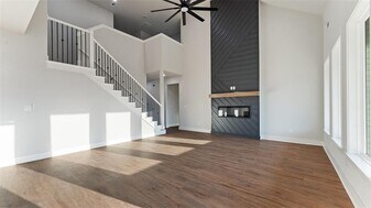 1831 Utopia St in Centerton, AR - Building Photo