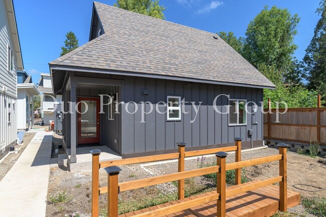 396 E 32nd Ave in Eugene, OR - Building Photo - Building Photo