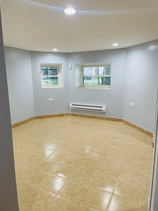 1229 N Mason Ave, Unit Baseman in Chicago, IL - Building Photo