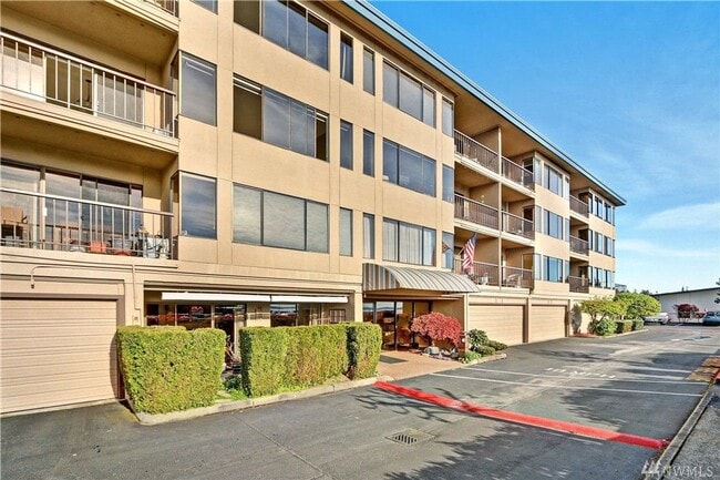 property at 601 S 227th St