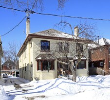 10-12 Preston Pl in Toronto, ON - Building Photo