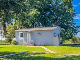 12838 Florida Ave in Astatula, FL - Building Photo