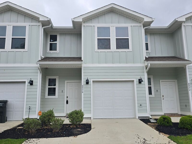 8976 Brigade Trail in Pensacola, FL - Building Photo