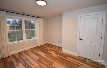 320 Schadle Rd in Perkasie, PA - Building Photo - Building Photo