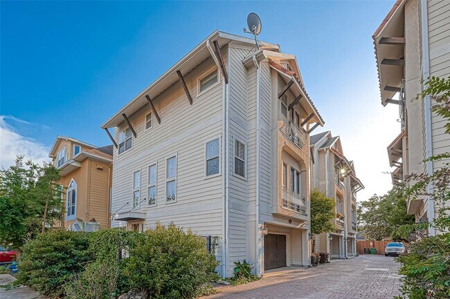 219 Knox St in Houston, TX - Building Photo - Building Photo
