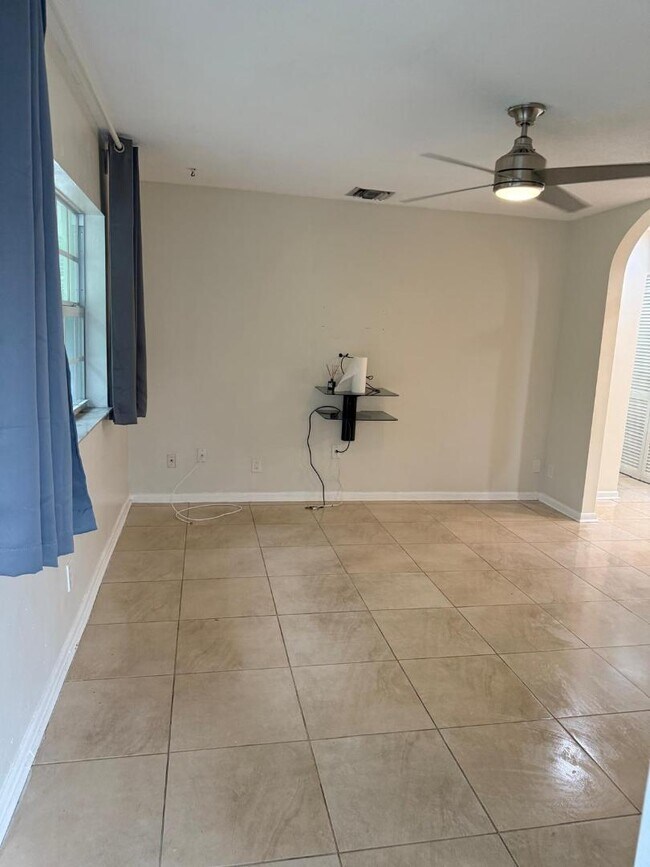 3515 Van Buren St in Hollywood, FL - Building Photo - Building Photo