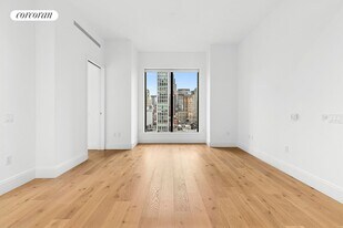 30 E 29th St in New York, NY - Building Photo