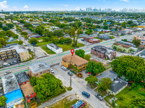 1506 NW 70th St in Miami, FL - Building Photo - Building Photo