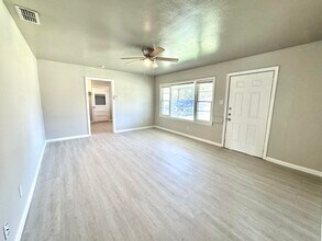 3805 35th St in Lubbock, TX - Building Photo - Building Photo