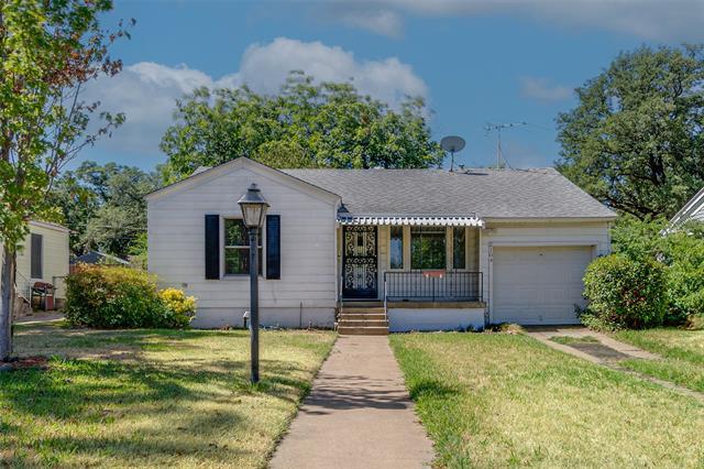 2104 W Lotus Ave in Fort Worth, TX - Building Photo