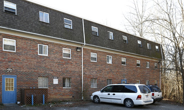 Old Boston Apartments in Batavia, OH - Foto de edificio - Building Photo