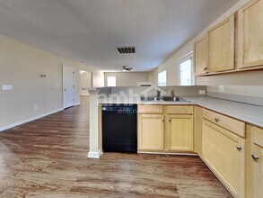 235 Emerald Isle Dr in Moncks Corner, SC - Building Photo - Building Photo