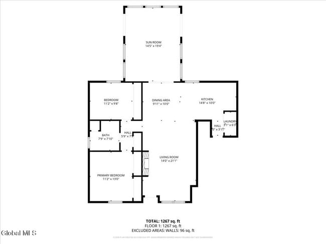 7 James Ct in Gansevoort, NY - Foto de edificio - Building Photo