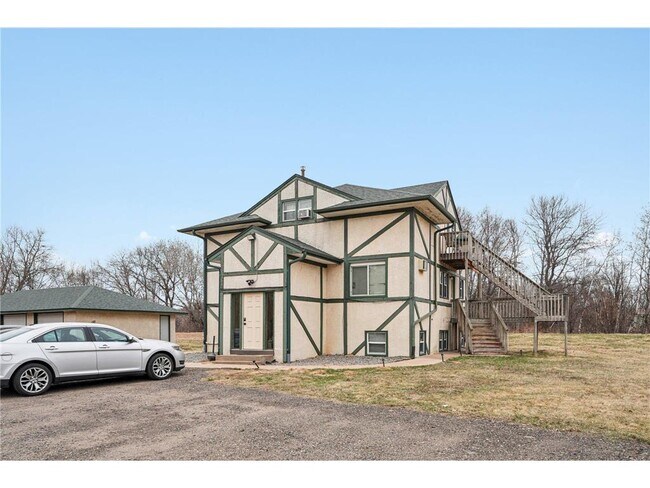 property at 17256 Kenyon St NE