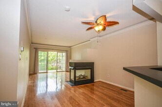 8860 Ashgrove House Ln in Vienna, VA - Building Photo - Building Photo