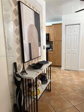 5424 Gate Lake Rd in Tamarac, FL - Building Photo - Building Photo