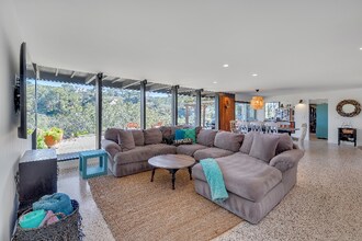 1234 Oribia Rd in Del Mar, CA - Building Photo - Building Photo
