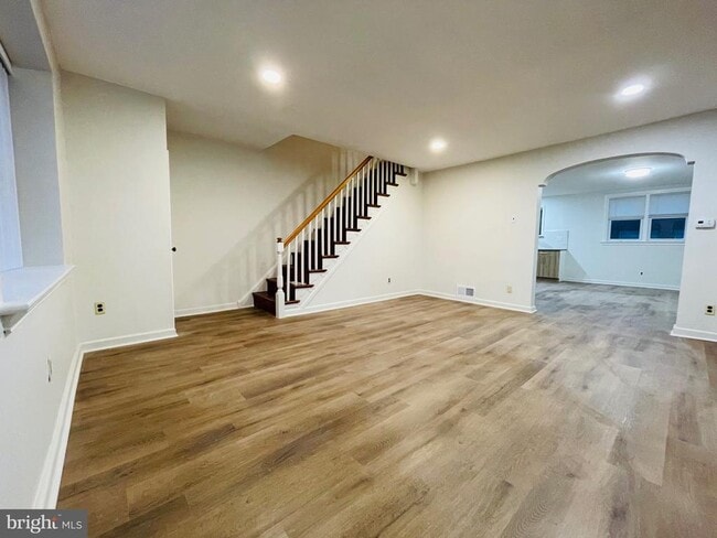 2129 Longshore Ave in Philadelphia, PA - Building Photo - Building Photo