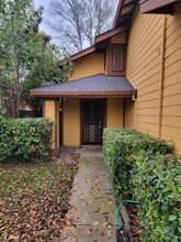 3620 Rio Loma Way in Sacramento, CA - Building Photo - Building Photo