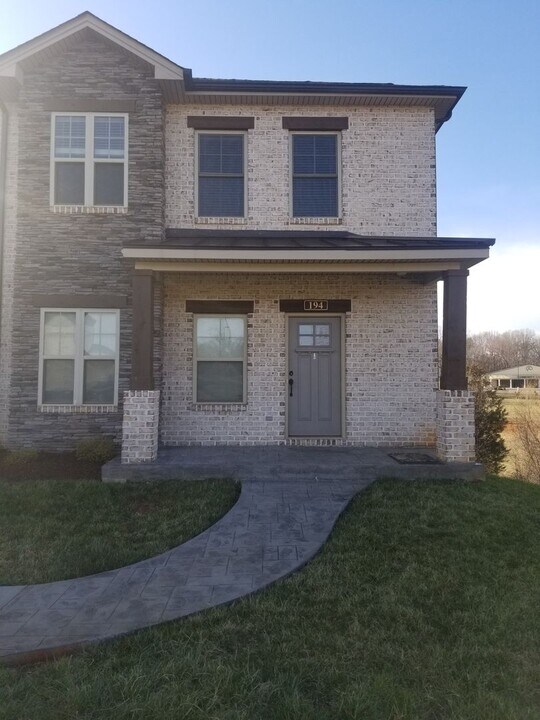 194 Mallard Ln in Lynchburg, VA - Building Photo