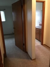 238 S 70th St in Tacoma, WA - Building Photo - Building Photo