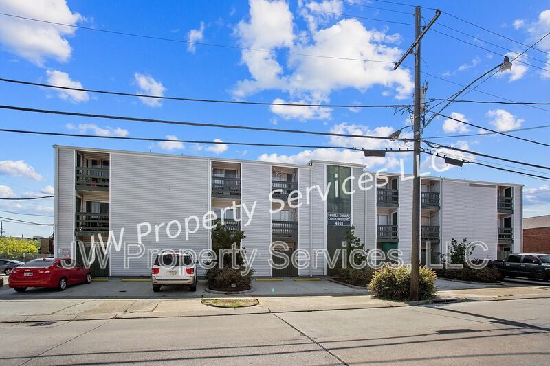 4101 Hessmer Ave in Metairie, LA - Building Photo