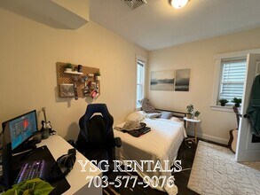 192 Hillside St, Unit 1 in Boston, MA - Foto de edificio - Building Photo