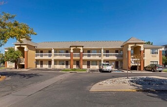 Furnished Studio-Denver - Aurora South in Aurora, CO - Foto de edificio - Building Photo