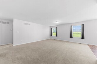 492 Wabash Pl in O'Fallon, MO - Building Photo - Building Photo