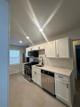 6425 Brookside Rd in Kansas City, MO - Building Photo - Building Photo