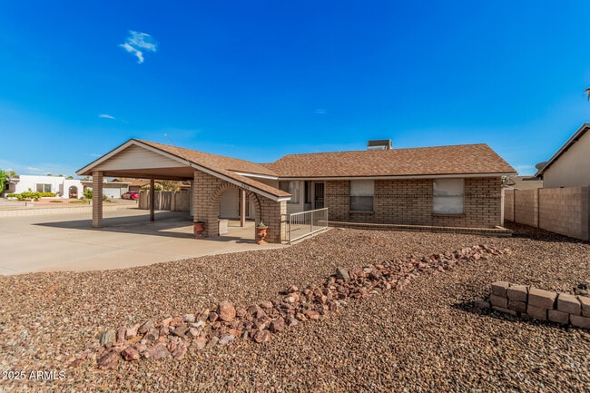 5505 W Sunnyslope Ln in Glendale, AZ - Building Photo - Building Photo