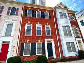 833 Ramsay St in Baltimore, MD - Building Photo