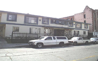 228 S Mariposa Ave Apartments