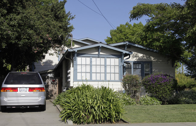 20259 Anita Ave in Castro Valley, CA - Building Photo - Building Photo