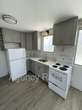 772 Paani St in Honolulu, HI - Building Photo - Building Photo